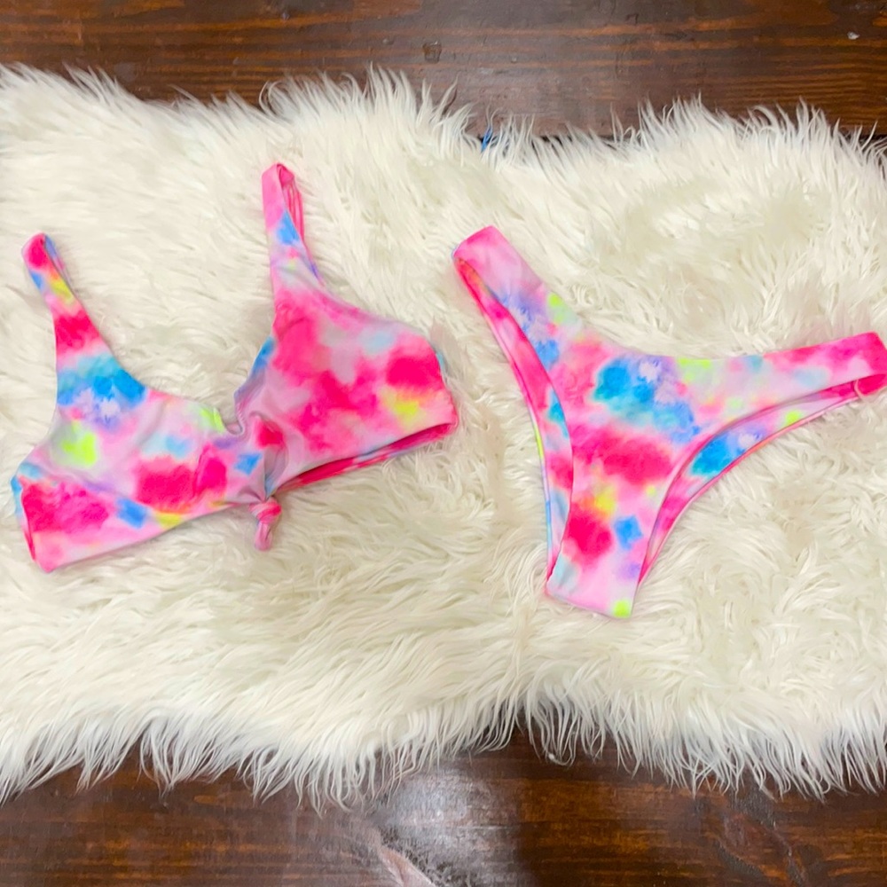 TIE-DYE BIKINI SIZE LARGE